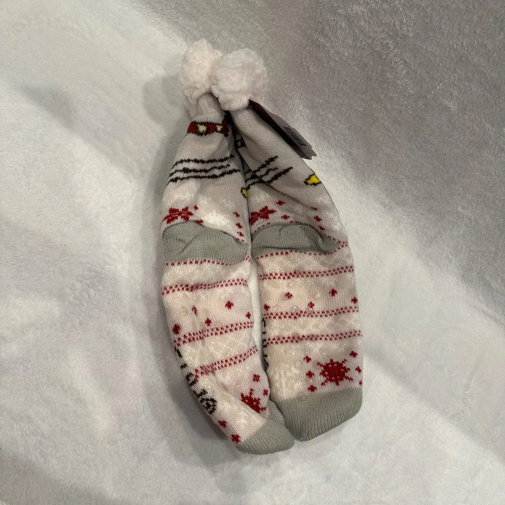Peanuts Snoopy Sherpa Lined Slipper Socks White Red Fair Isle Non-Slip NWT‎